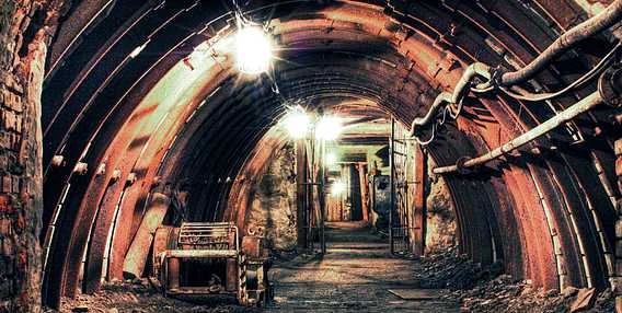 Zaniklý důlní tunel v Moravskoslezském kraji