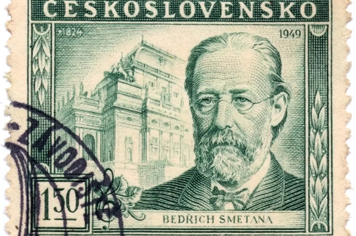 Poštovní známka s portrétem skladatele Bedřícha Smetany a Národním divadlem.