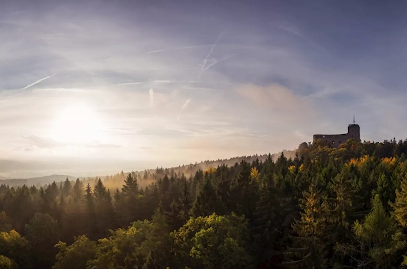 Hrad radyně on hilltop forest